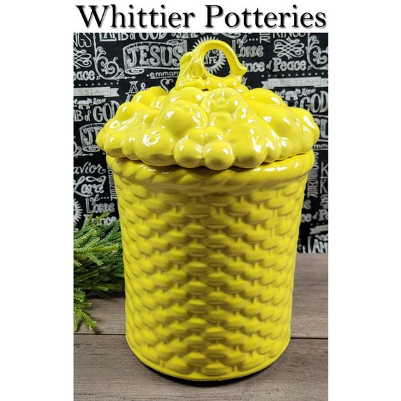 Whittier Pottery Vintage Yellow Fruit Basket Weave Cookie Jar🌻 - Picture 1 of 16